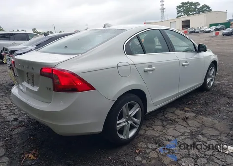 2014 Volvo S60 T5 из США, поврежденный, VIN YV1612FS8E2277450